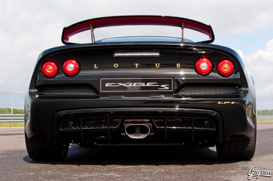 Lotus Exige для фанатов «Формулы-1» (20 фото)