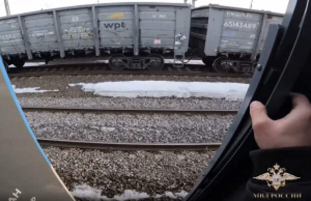 Сотрудники транспортной полиции г. Санкт-Петербурга составили протоколы об административных правонарушениях на зацепера из Москвы