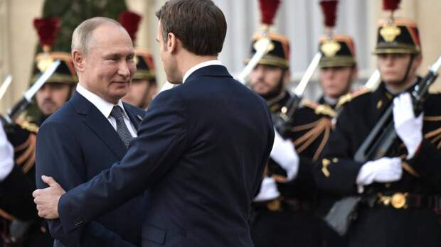 Париж сообщил о договоренности Путина и Макрона провести переговоры в декабре