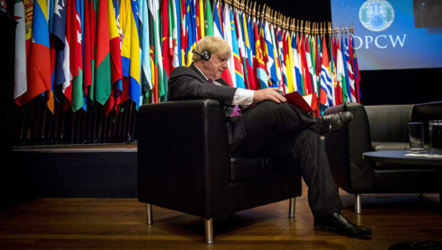 Министр иностранных дел Великобритании Борис Джонсон на внеочередном заседании ОЗХО, инициированном британской стороной
