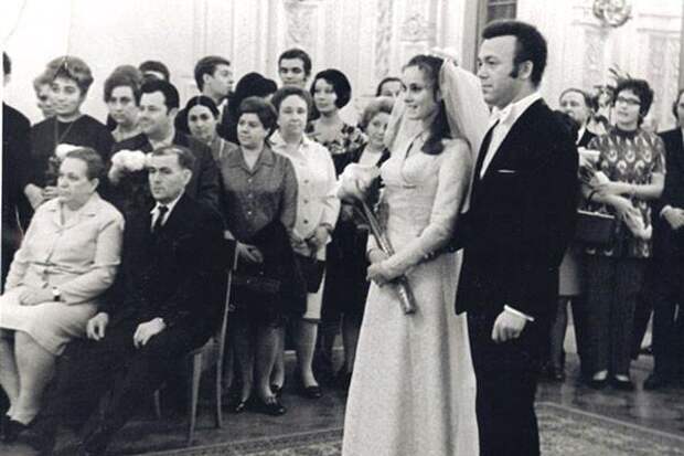Иосиф Кобзон и Нинель Дризина, 1971 год актеры, звезды, знаменитости, политики, свадьба, эстрада