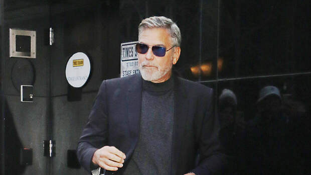 Джордж Клуни опроверг намерение своего фонда преследовать журналистов из России