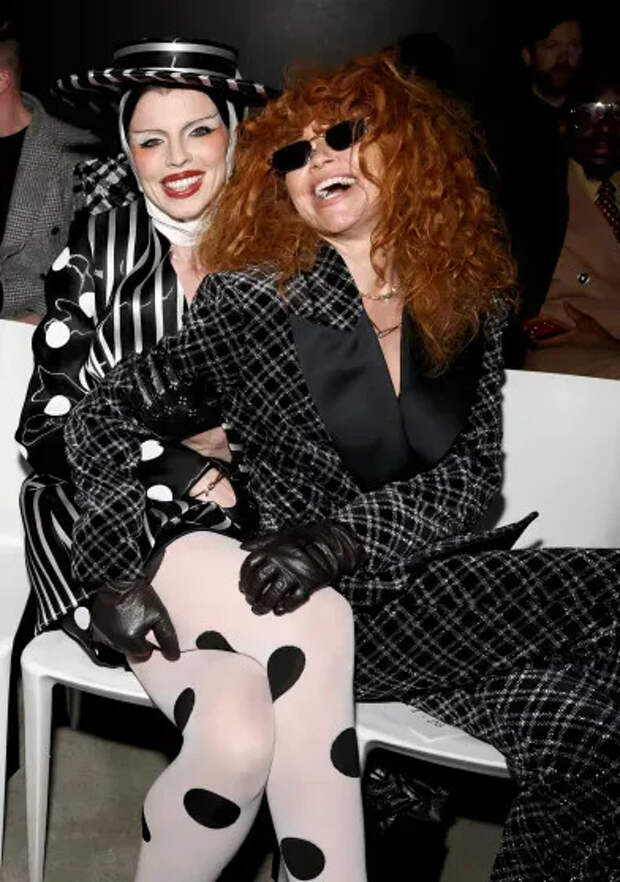 Джулия Фокс и Наташа Лионн