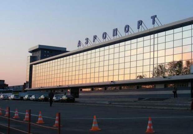 Нижегородский аэропорт могут наказать из-за навязывания услуг парковки