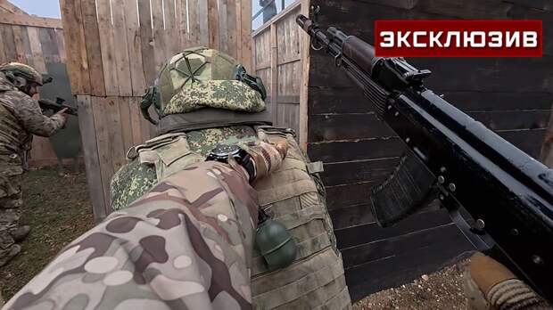 Уметь все и сразу: на полигоне ЮВО показали, как готовят штурмовиков