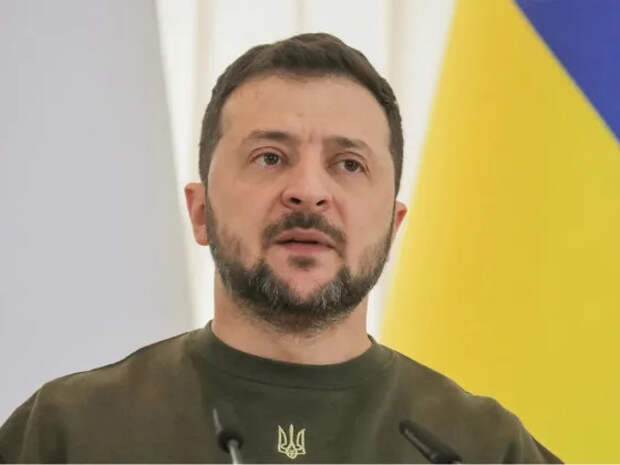 Зеленский: Украина хочет получать по миллиарду долларов ежемесячно