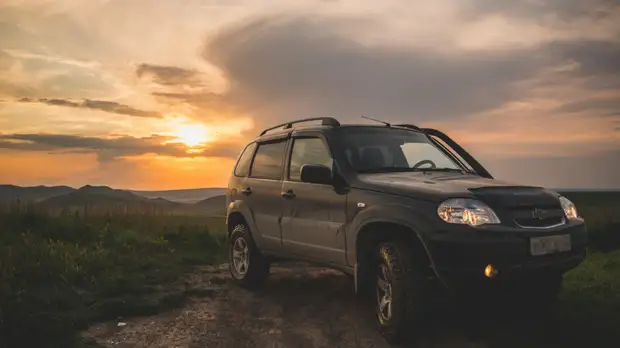 Названы популярные в России в 2021 году кроссоверы и внедорожники с пробегом