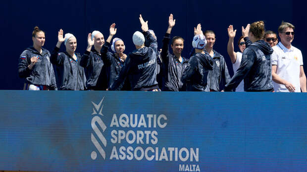 «Настал долгожданный момент»: российские ватерполистки в драматичном финале выиграли второй дивизион Кубка мира