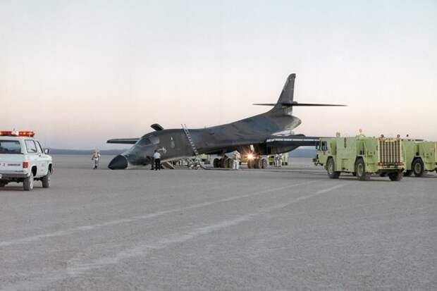 Бомбардировщик B-1 Lancer