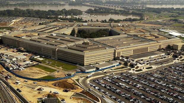 Американские СМИ назвали предположительного виновника утечки секретных документов Пентагона