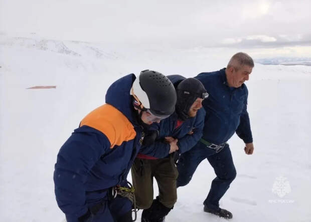 Стало известно о состоянии спасенных на Камчатке туристов