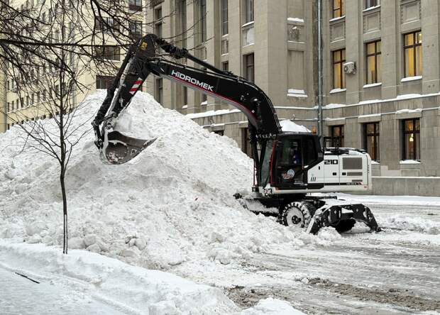 В Москве сугробы вдвое превысили январскую норму