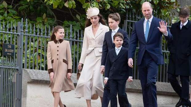 Вот это да! 12-летний принц Джордж почти догнал по росту Кейт Миддлтон