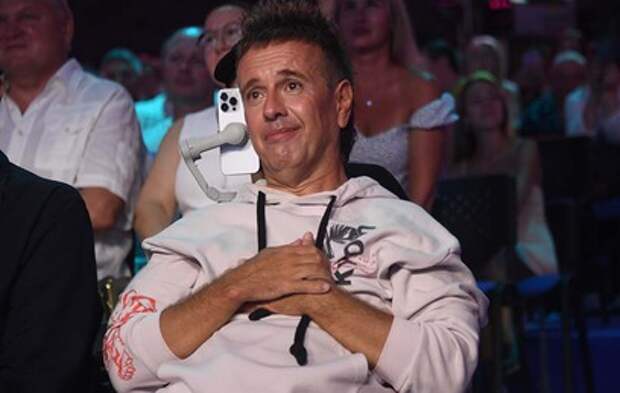 Андрей Губин целыми днями лежит: «Мне идти тяжело, дышать тяжело. Зачем мне эти выступления?»