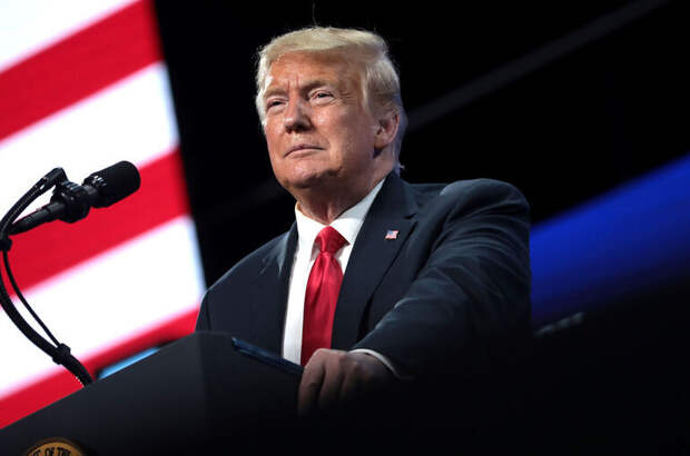 Трамп заявил, что пока не принял решения по отправке войск в Иран