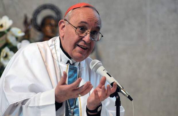 Папа Римский предлагает не делать из Средиземного моря кладбище
