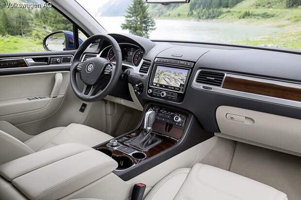 Внедорожник Volkswagen Touareg обновили