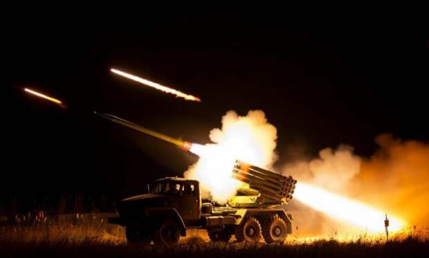 Новости СВО: склады ВСУ горят в Краматорске, тяжелые бои на Добропольском направлении, бегство наемников