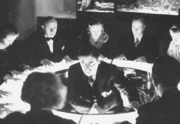 Оккультный Третий рейх: как нацисты использовали сверхъестественные силы? (10 фото) Оккультный Третий рейх: как нацисты использовали сверхъестественные силы? (10 фото)