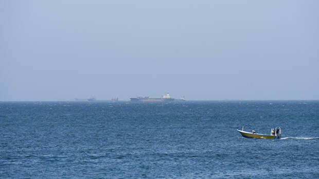 В Иране назвали условие открытия Ормузского пролива