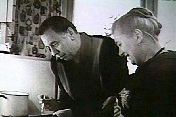 Анатолий Папанов с женой