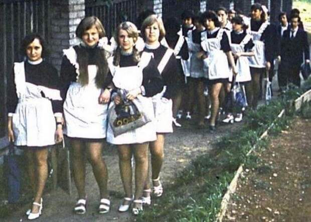 Как выглядели выпускницы 1970-х