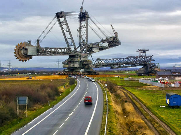 Bagger 288. | Фото: yaplakal.com. Bagger 288. | Фото: yaplakal.com.