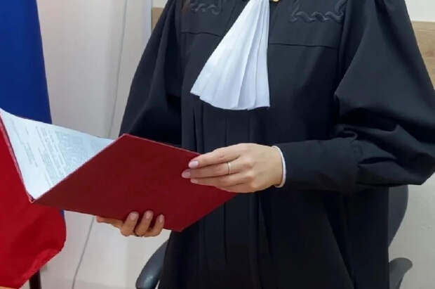 В Кузбассе поездка на крыше машины в костюме динозавра закончилась штрафами