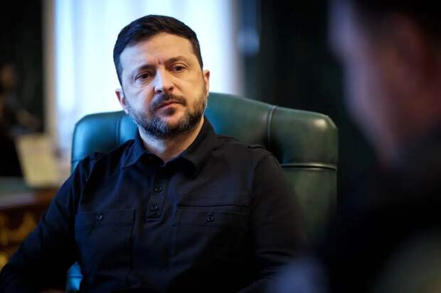 Зеленский требует передать ему все европейские запасы зенитных ракет со складов