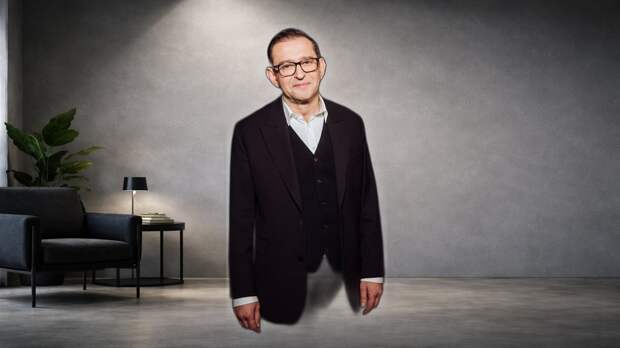 Потерял жену в 33, а сын не хочет славы: как 18-летний Иван Хабенский избегает публичности, но «живет театром»