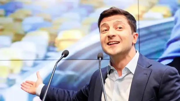 Лукашенко поздравил Зеленского с избранием на пост президента Украины