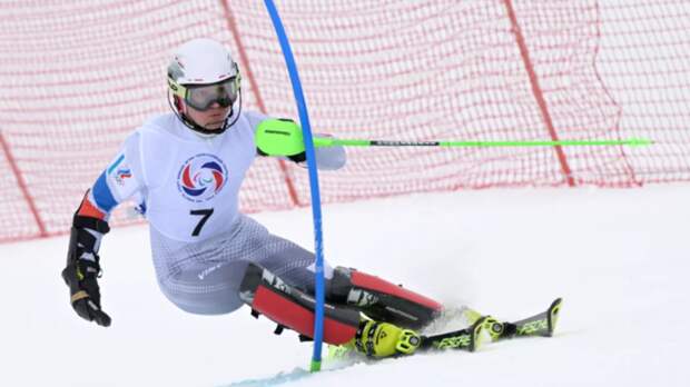 Горнолыжник Бугаев выиграл бронзу Паралимпиады в скоростном спуске