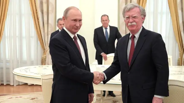 В Кремле подтвердили планы по встрече Путина и Болтона