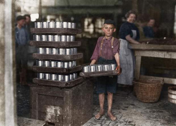 Колоризированные исторические фотографии, раскрывающие тему эксплуатации детского труда в США 