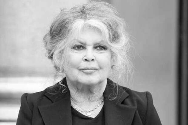 «Я не собираюсь уходить на покой»: Брижит Бардо будет похоронена в своем саду в Сен-Тропе