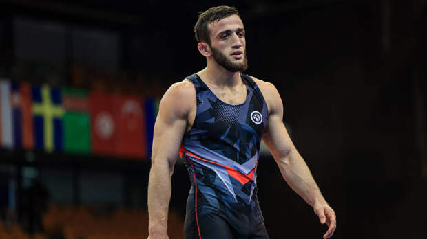 Российский борец Магомедов завоевал золото чемпионата Европы
