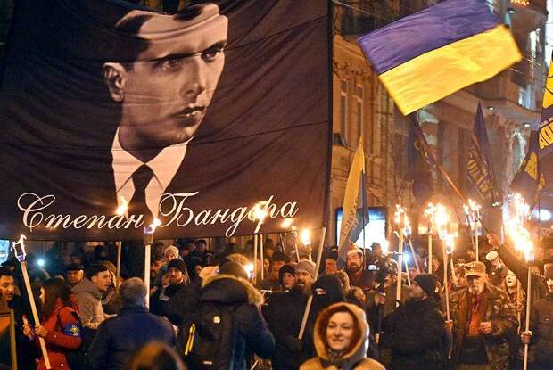 Украинцы потребовали компенсацию за разгром бандеровцев Украинцы потребовали компенсацию за разгром бандеровцев
