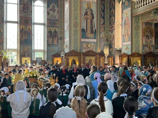 храм Рождеств.jpg