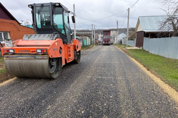 На четырёх улицах Ефремова заасфальтировали дороги
