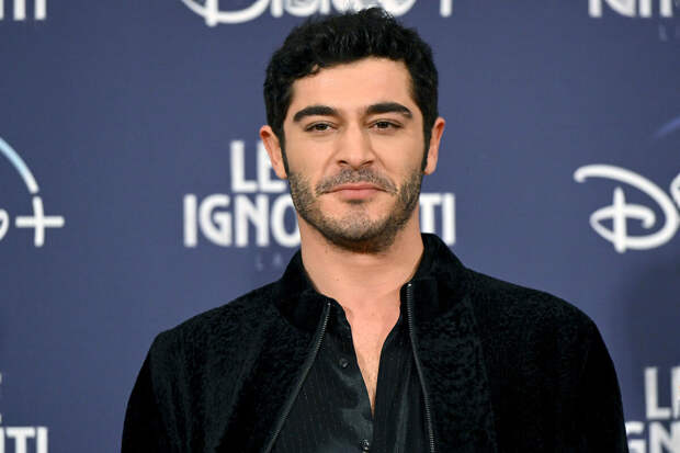 Habertürk: актера "Королевы ночи" Бурака Дениза задержали по делу о наркотиках