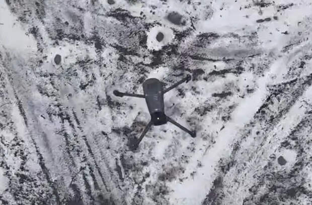 Русский десантник уничтожил вражеский FPV-дрон банкой тушенки