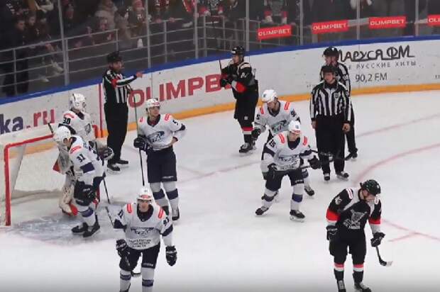 ХК "Тамбов" победил в чернозёмном дерби