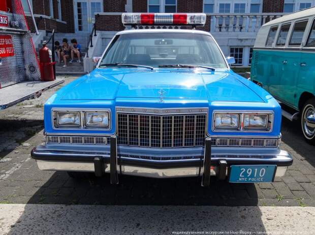 Шоу старых автомобилей в Бруклине авто, ретро авто, олдтаймер