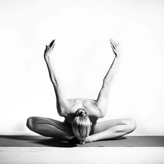 Сексуальная йога в фотографиях