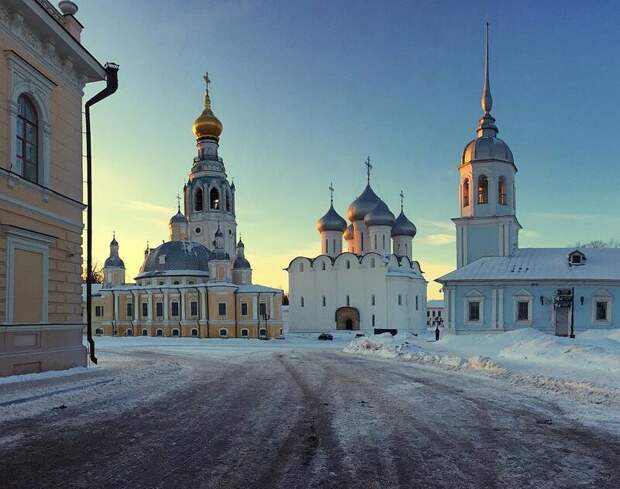 Закат в кремле, Вологда