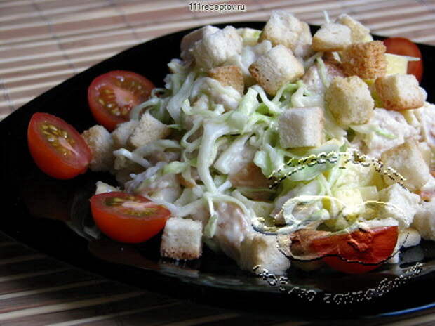 Салат с курицей  и капустой
