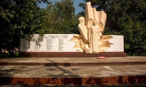 Памятник героям Великой Отечественной снесли из-за новостройки