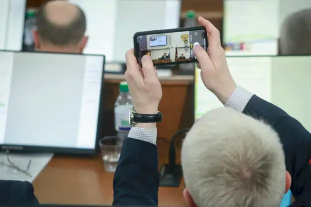 Майское настроение. Фоторепортаж с отчёта губернатора Виктора Томенко