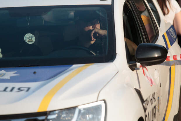 Неизвестный устроил стрельбу в украинском областном центре