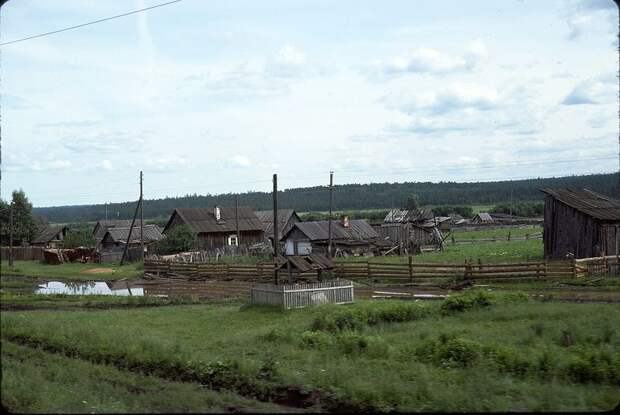 СССР из окна поезда в 1975 г. 1822 СССР из окна поезда в 1975 году